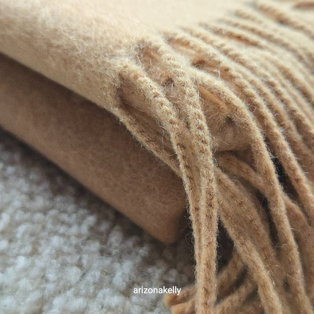 Kiltane of Scotland 100% Cashmere Oversized Scarf Wrap Tan Camel - Picture 15 of 16